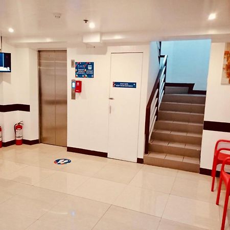 Oyo 888 City Stay Inns Fortview Bgc Pasig City Εξωτερικό φωτογραφία