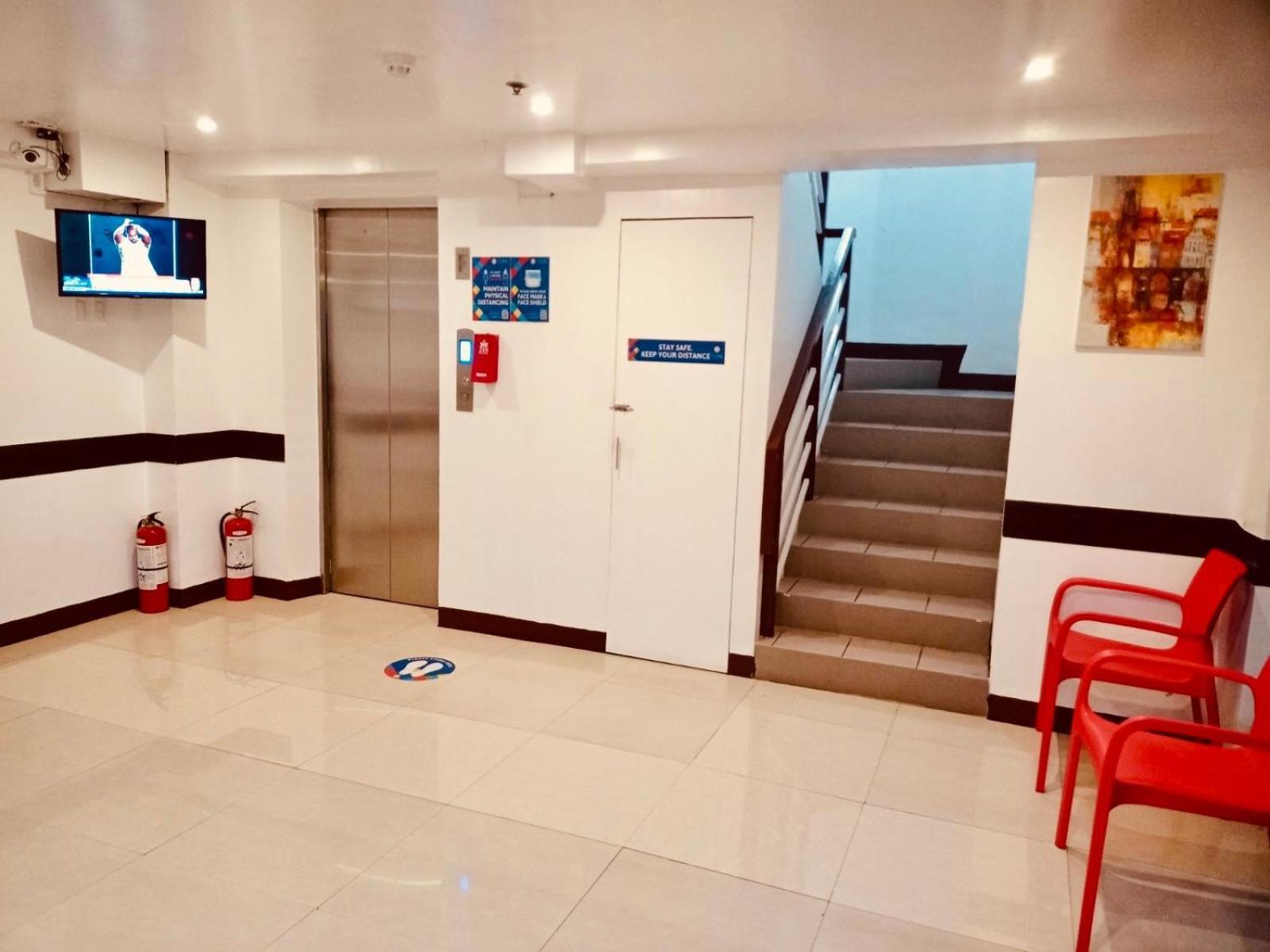 Oyo 888 City Stay Inns Fortview Bgc Pasig City Εξωτερικό φωτογραφία